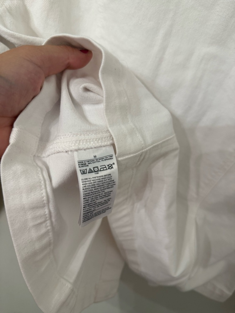 GAP White Women's Denim Jacket with Button Front - Picture 4 of 4